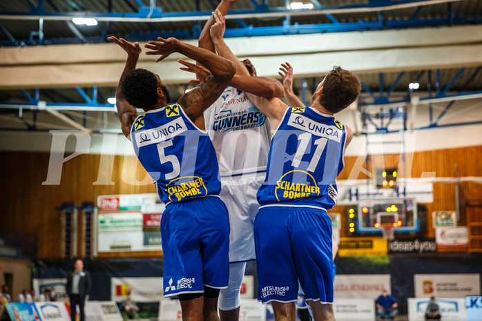 Basketball, bet-at-home Basketball Superliga 2020/21, Platzierungsrunde, 1. Runde, Oberwart Gunners, Gmunden Swans, Lawrence Alexander (4)