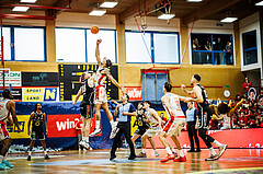 Basketball, Basketball Austria CUP 2023/24, Finale, Traiskirchen Lions, Flyers Wels, Renato Poljak (16), Demarcus Demonia (4)