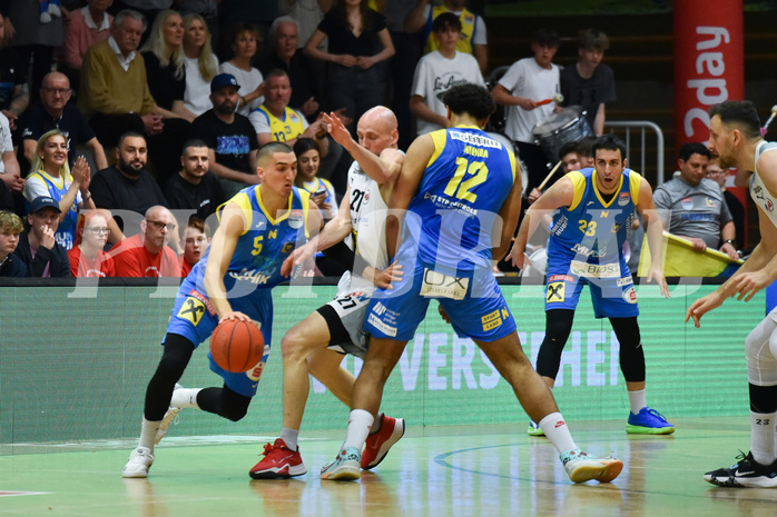 Win2Day Basketball Superliga 2022/23, Playoff,Viertelfinale Spiel 5, Flyers Wels vs SKN St. Pölten