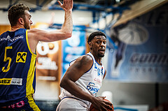 Basketball, bet-at-home Basketball Superliga 2021/22, Grunddurchgang Runde 12, Oberwart Gunners, UBSC Graz, Emondre Rickman (14)