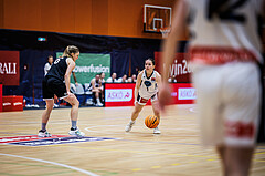 Basketball, Win2Day Basketball Damen Superliga 2023/24, Grunddurchgang 5.Runde, Vienna Timberwolves, Basket Flames, Elisa Khamis (1)