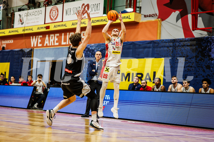 Basketball, win2day Basketball Superliga 2023/24, Grunddurchgang 16.Runde, Traiskirchen Lions, Kapfenberg Bulls, Edgars Lasenbergs (25)