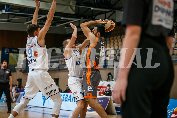 Basketball, bet-at-home Basketball Superliga 2020/21, Grunddurchgang 8. Runde, Oberwart Gunners, Klosterneuburg Dukes, Edin Bavcic (13)