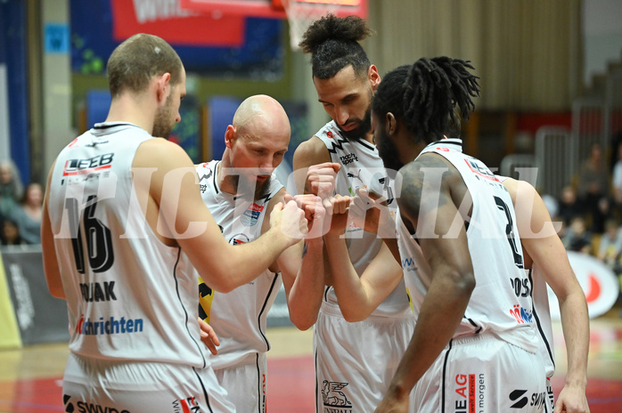Basketball, Superliga 2024/25, Grunddurchgang 17.Runde, Flyers Wels vs. BBC Nord Dragonz,
