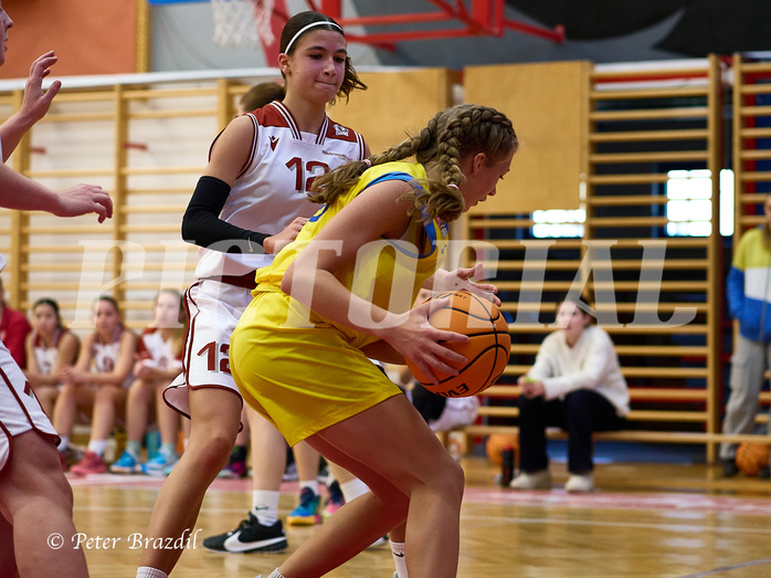 Basketball Superliga 2024/25, SLWU16 Traiskirchen Lionesses vs. UBBC Herzogenburg


