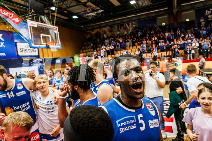 Basketball, win2day Basketball Superliga 2023/24, Finale Spiel 3, UBSC Graz, Oberwart Gunners, Celebrations