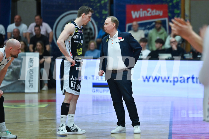 Basketball Superliga 2023/24, 8.Plazierungsrunde,
Flyers Wels vs. Gmunden Swans

