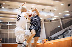 Basketball, Basketball Zweite Liga 2022/23, Grunddurchgang 16.Runde, Basket Flames, Wörthersee Piraten, Moritz Bothe (21), Felix Leindecker (5)