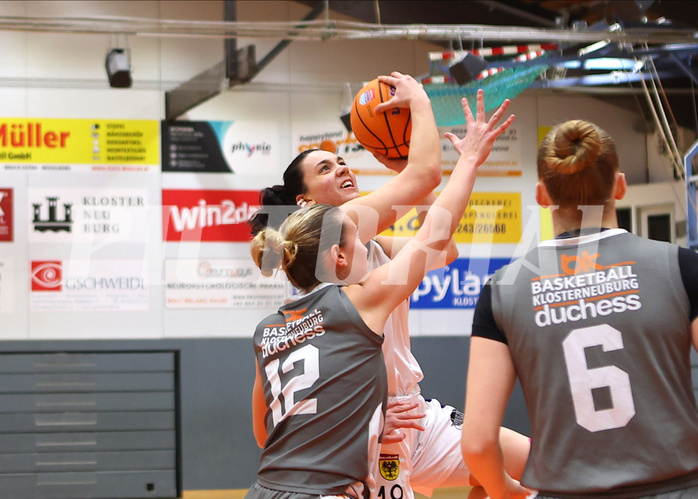 Basketball Damen Supercup 2024/25, 3.Runde Vienna United vs. BK Duchess Klosterneuburg


