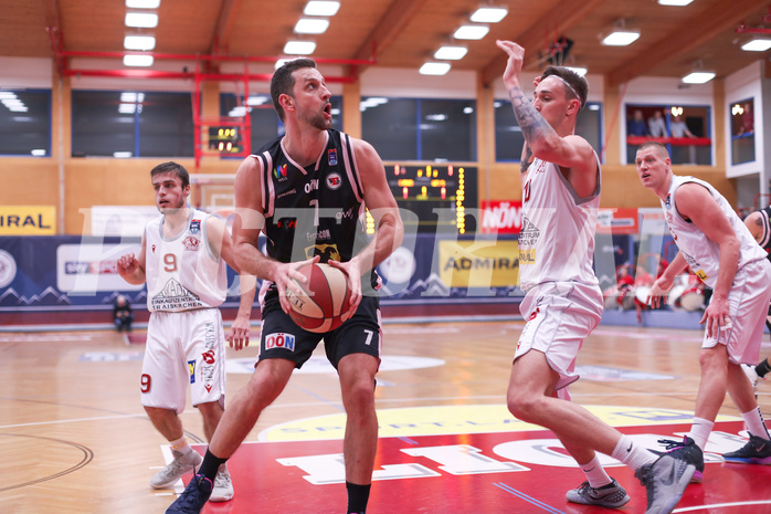 Basketball Basketball Superliga 2019/20, Grunddurchgang 15.Runde Runde Traiskirchen Lions  vs. Flyers Wels
