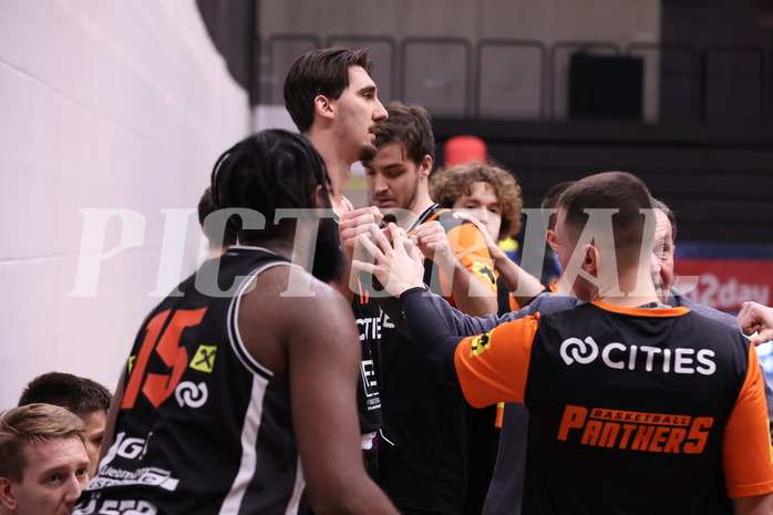 15.12.2024, Graz, Raiffeisen Sportpark Graz, Basketball Superliga 2024/25, Grunddurchgang, Runde 12, UBSC Raiffeisen Graz - CITIES Panthers Fürstenfeld 