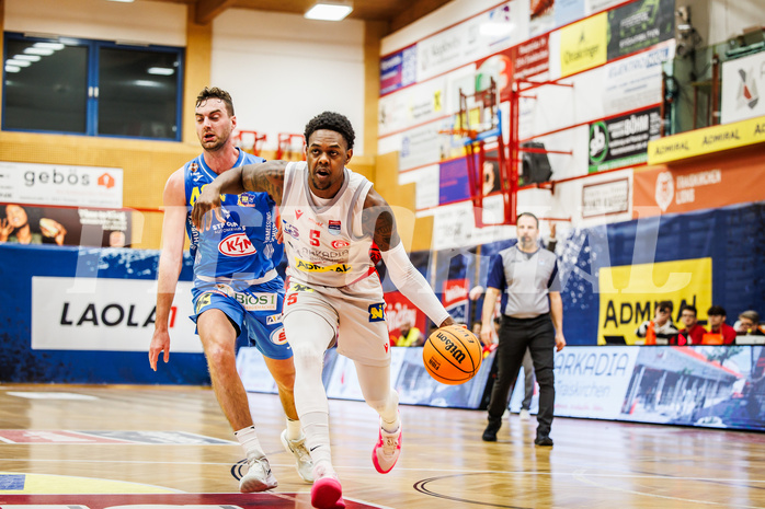 Basketball, Basketball Austria Cup 2023/24, Viertelfinale, Traiskirchen Lions, SKN St. Pölten, Davon Clare (5)