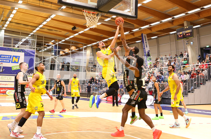 Basketball Superliga 2022/23, 10.Plazierungsrunde SKN St.Pölten vs. Flyers Wels


