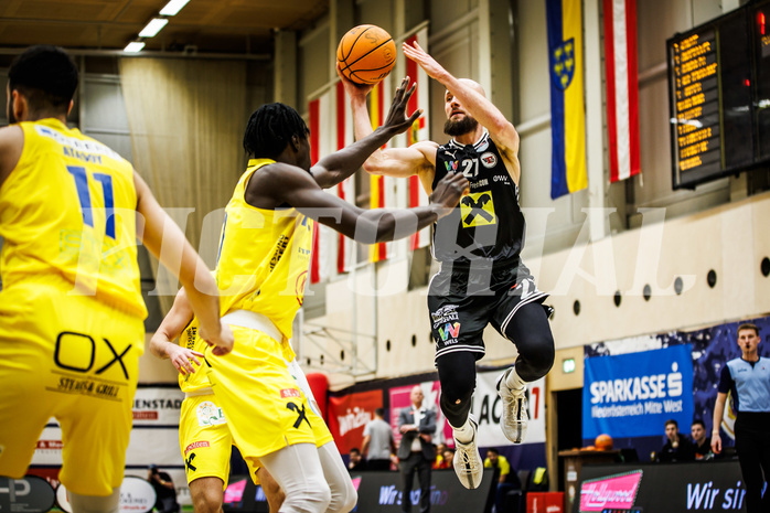 Basketball, Win2Day Superliga 2023/24, Grunddurchgang 16.Runde, SKN St. Pölten, Flyers Wels, Christian Von Fintel (27)