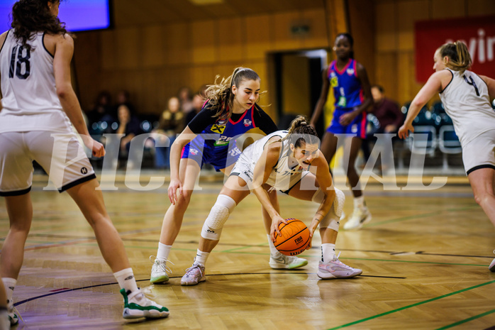 Basketball, Win2Day Basketball Damen Superliga 2024/25, Grunddurchgang 9.Runde, Basket Flames, UBSC-DBBC Graz, Christina Köppel (28), Clara Kronfuß (16)