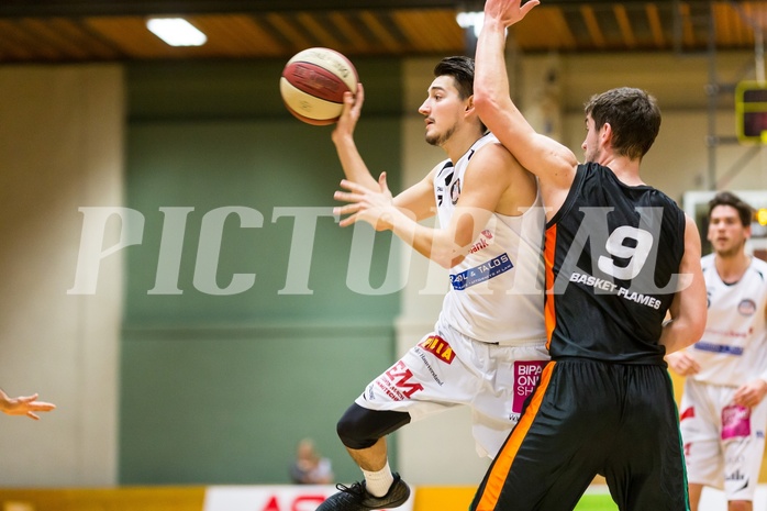 Basketball, 2.Bundesliga, Grunddurchgang 15.Runde, Mattersburg Rocks, Basket Flames, Bence CZUKOR (7), Maximilian Chyna (9)