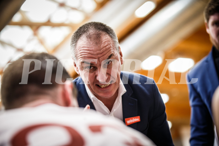Basketball, win2day Basketball Superliga 2022/23, 10. Qualifikationsrunde, Traiskirchen Lions, Vienna D.C. Timberwolves, Radomir Mijanovic (Head Coach)