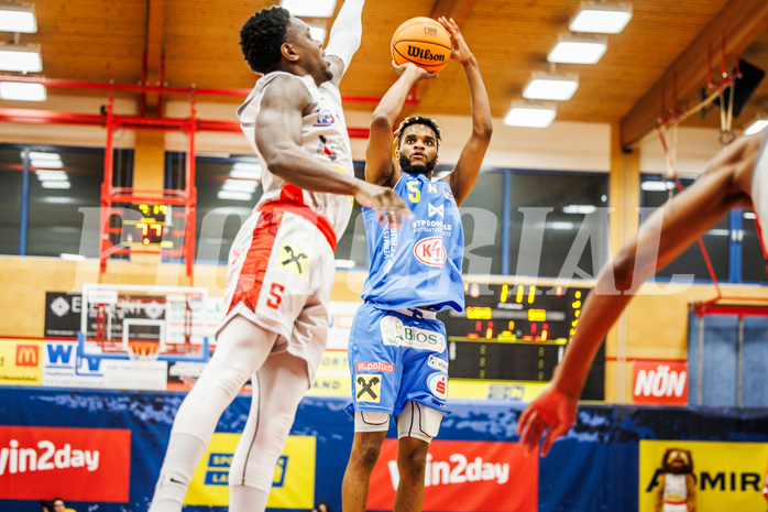 Basketball, Basketball Austria Cup 2023/24, Viertelfinale, Traiskirchen Lions, SKN St. Pölten, Michael Anthony Randolph Jr. (5)