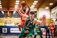 Basketball, bet-at-home Basketball Superliga 2021/22, Grunddurchgang 5.Runde, Traiskirchen Lions, Kapfenberg Bulls, Taveion M. Hollingsworth (11)