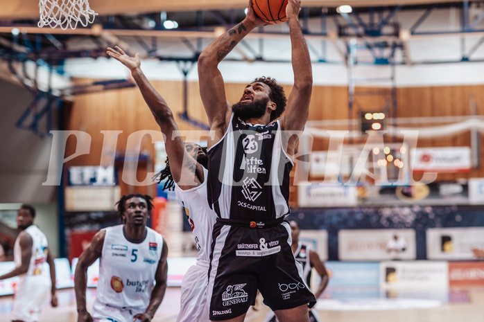 Basketball, Basketball Superliga 2023/24, Grundduchgang Runde 4., Oberwart Gunners, Kapfenberg Bulls, Kris Monroe 13), Johnny McCants (23)