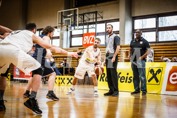 Basketball, Basketball Zweite Liga, Playoff: Viertelfinale 3. Spiel, Mattersburg Rocks, BBC Nord Dragonz, Florian DUCK (3)