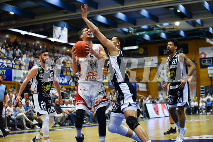 Win2Day Basketball Superliga 2022/23, Playoff,
Finale Spiel 1, Swans Gmunden vs BC Vienna,