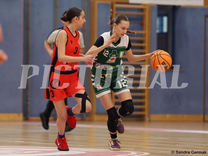 Basketball Superliga 2024/25, SLWU14 Traiskirchen Lionesses vs. UBI Graz


