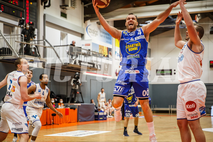 Basketball, Basketball Austria Cup 2020/21, Finale, Oberwart Gunners, Gmunden Swans, Enis Murati (4)