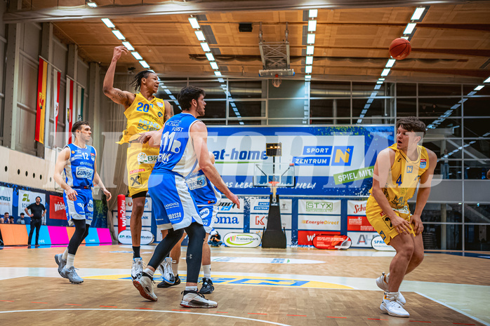 Basketball, Win2Day Superliga 2022/23, 2. Platzierungsrunde, SKN St. Pölten, Oberwart Gunners, Christopher Ferguson (20) Basketball, Win2Day Superliga 2022/23, 2. Platzierungsrunde, SKN St. Pölten, Oberwart Gunners, Christopher Ferguson (20)