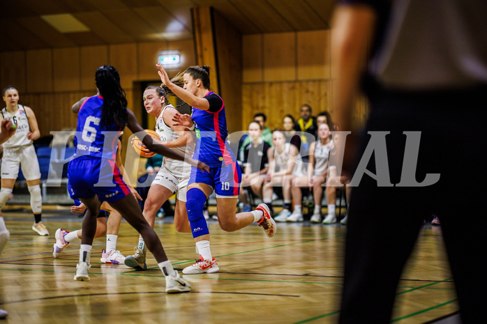 Basketball, Win2Day Basketball Damen Superliga 2024/25, Grunddurchgang 9.Runde, Basket Flames, UBSC-DBBC Graz, Dierry Sow (6), Stella Popp (4), Simona Kuzma (4)