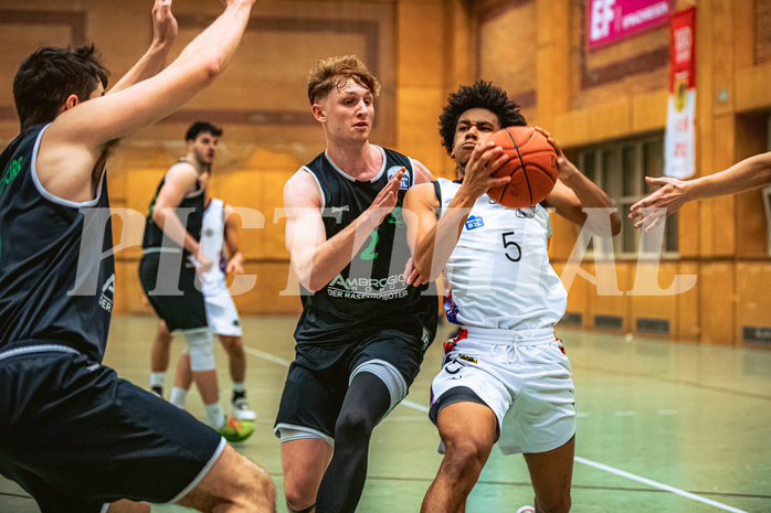 Basketball, Basketball Zweite Liga 2022/23, Grunddurchgang 19.Runde, Vienna United, UDW Alligators, #Luis Göd (2), Obinna Anthony Ndukwe (5)