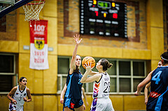 Basketball, Win2Day Basketball Damen Superliga 2023/24, Grunddurchgang 6.Runde, Vienna United, Vienna Timberwolves, Larissa Serban (31), Oryna Bolotnikova (26)