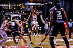 Basketball, Win2Day Superliga 2024/25, Grunddurchgang 17.Runde, BC Vienna, Flyers Wels, Zac Owens (2)