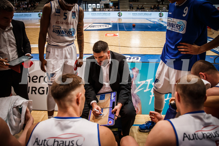 Basketball, bet-at-home Basketball Superliga 2021/22, Platzierungsrunde Spiel 8, Oberwart Gunners, UBSC Graz, Horst Leitner (Coach)