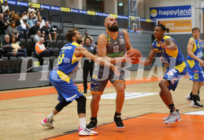 Basketball Superliga 2021/22, NÖ-Cup Klosterneuburg Dukes vs. SKN St.Pölten


