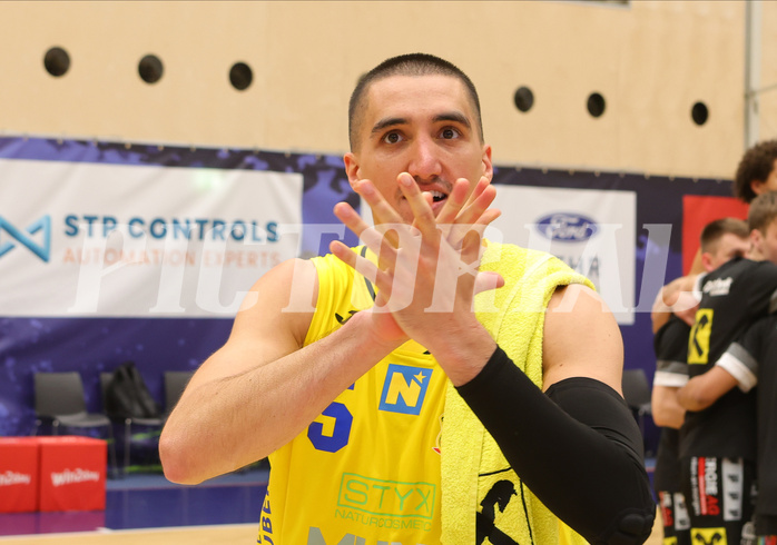 Basketball Superliga 2022/23, Playoff, Viertelfinale Spiel 2 SKN St.Pölten vs. Flyers Wels