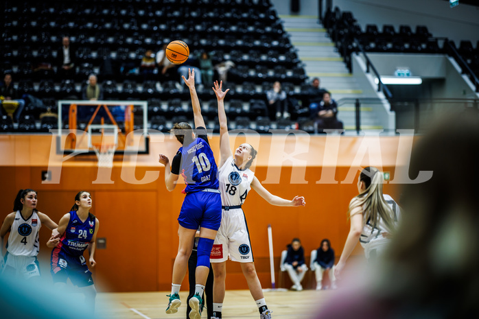 Basketball, Win2Day Basketball Damen Superliga 2023/24, Grunddurchgang 4.Runde, Vienna Timberwolves, UBSC-DBBC Graz, Ajla Meskic (10), Bianca-Alexandra Rantz (18)