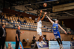 Basketball, bet-at-home Basketball Superliga 2020/21, Halbfinale Spiel 2, Oberwart Gunners, Gmunden Swans, Quincy Diggs (13)