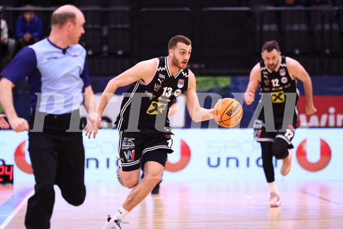 23.04.2024, Graz, Raiffeisen Sportpark Graz, Basketball Superliga 2023/24, Playoffs, Viertelfinale, Spiel 2, UBSC Raiffeisen Graz - Raiffeisen Flyers Wels 23.04.2024, Graz, Raiffeisen Sportpark Graz, Basketball Superliga 2023/24, Playoffs, Viertelfinale, Spiel 2, UBSC Raiffeisen Graz - Raiffeisen Flyers Wels