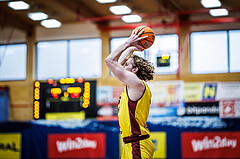 Basketball, Basketball Zweite Liga 2024/25, Grunddurchgang 19.Runde, Traiskirchen Lions NexGen, Wörthersee Piraten, Georg Gentner (6)