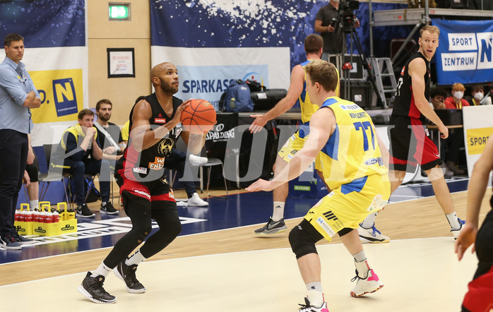 Basketball Superliga 20121/22, Grundducrhgang 2.Runde SKN St.Pölten vs. BC Vienna


