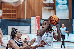 Basketball, Basketball Superliga 2023/24, Grundduchgang Runde 4., Oberwart Gunners, Kapfenberg Bulls, Ali Sow (6), James Graham (11)