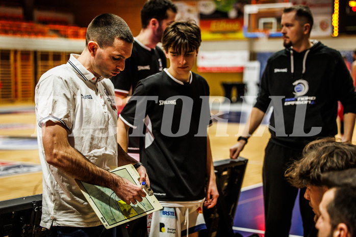 Basketball, win2day Basketball Superliga 2023/224, Grunddurchgang Runde 22, BBC Nord Dragonz, BC Vienna, Felix Jambor (Head Coach)
