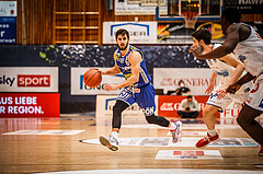 Basketball, bet-at-home Basketball Superliga 2021/22, Grunddurchgang Runde 8, Oberwart Gunners, Gmunden Swans, Daniel Friedrich (6)##