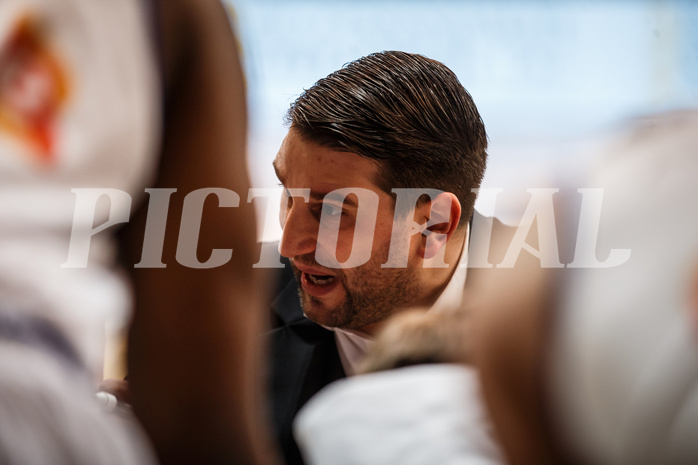 Basketball, bet-at-home Basketball Superliga 2020/21, Grunddurchgang 11. Runde, Oberwart Gunners, Vienna DC Timberwolves, Horst Leitner (Coach)