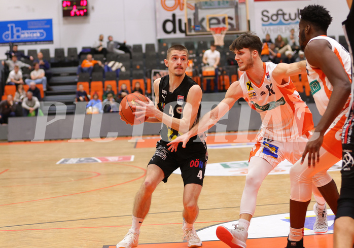 Basketball Superliga 2022/23, 8.Plazierungsrunde Klosterneuburg Dukes vs. Flyers Wels


