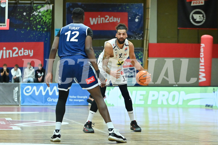 Basketball, Superliga 2024/25, Grunddurchgang 17.Runde, Flyers Wels vs. BBC Nord Dragonz,
