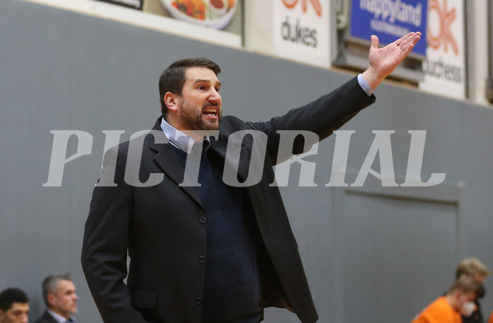 Basketball Superliga 2021/22, 7. Plazierungsrunde Klosterneuburg Dukes vs. Oberwart Gunners


