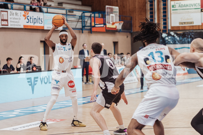 Basketball, Basketball Superliga 2023/24 , Qualifikationsrunde 10, Oberwart Gunners, Kapfenberg Bulls, Derrek Brooks (11)