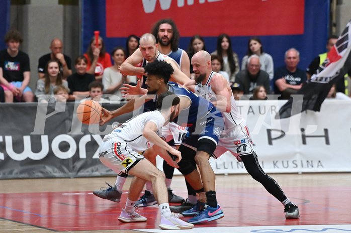 Basketball Superliga 2024/25, Playoff, Viertelfinale Spiel 3, Flyers Wels vs BBC Nord Dragonz,
